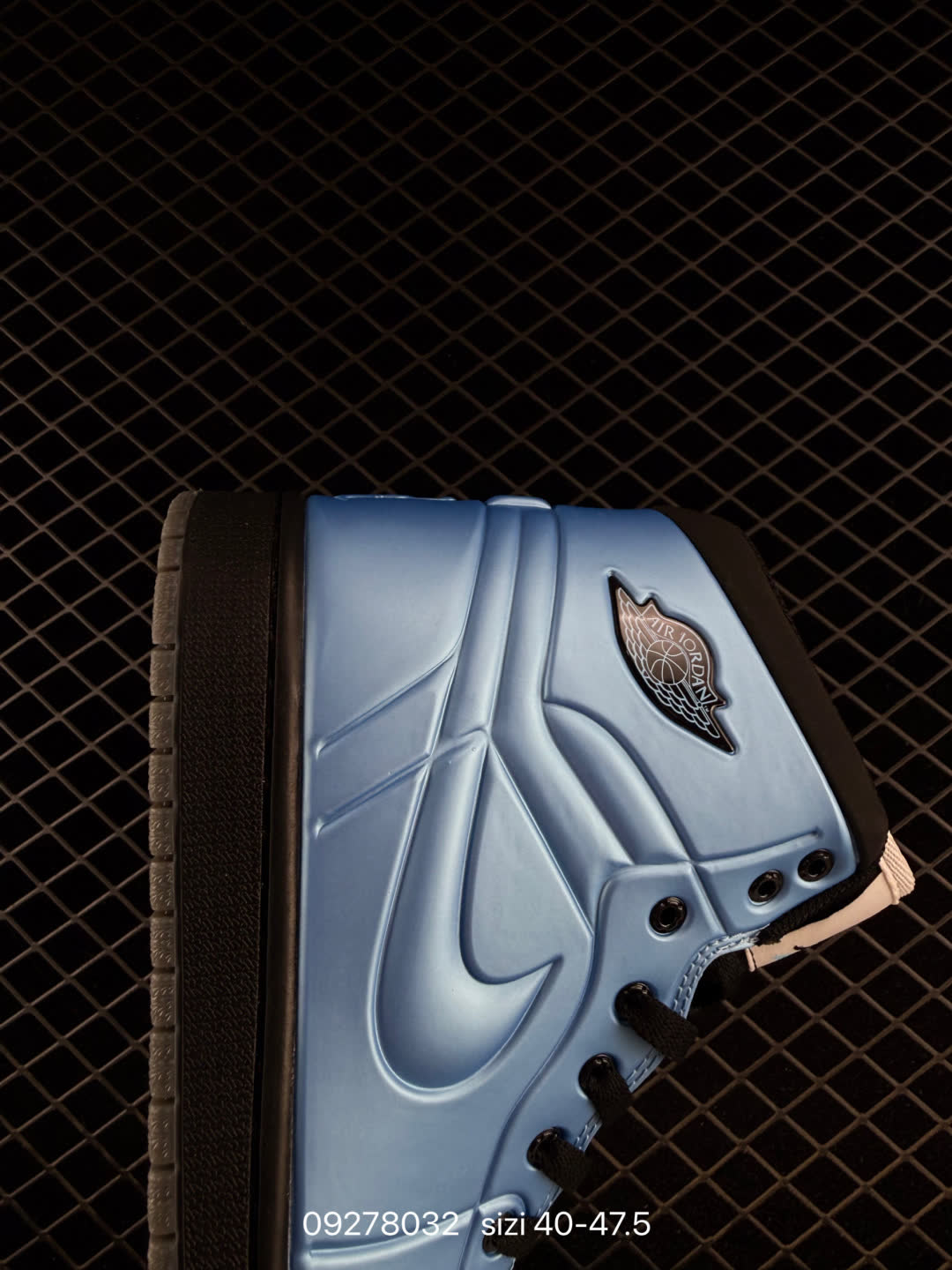 Nike Air Jordan 1 Retro Mid AJ1-414823-002